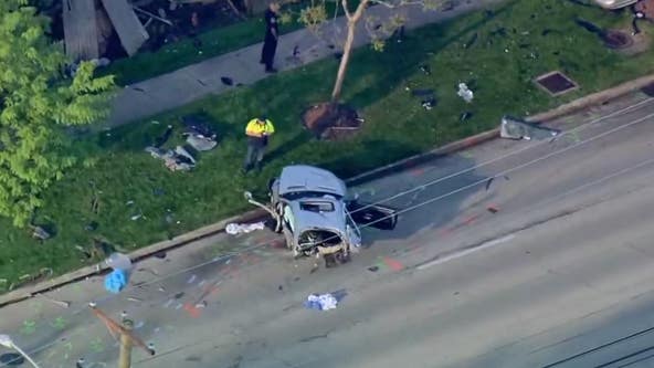 Glenview crash: Teen dead, 3 seriously hurt in 2-vehicle collision