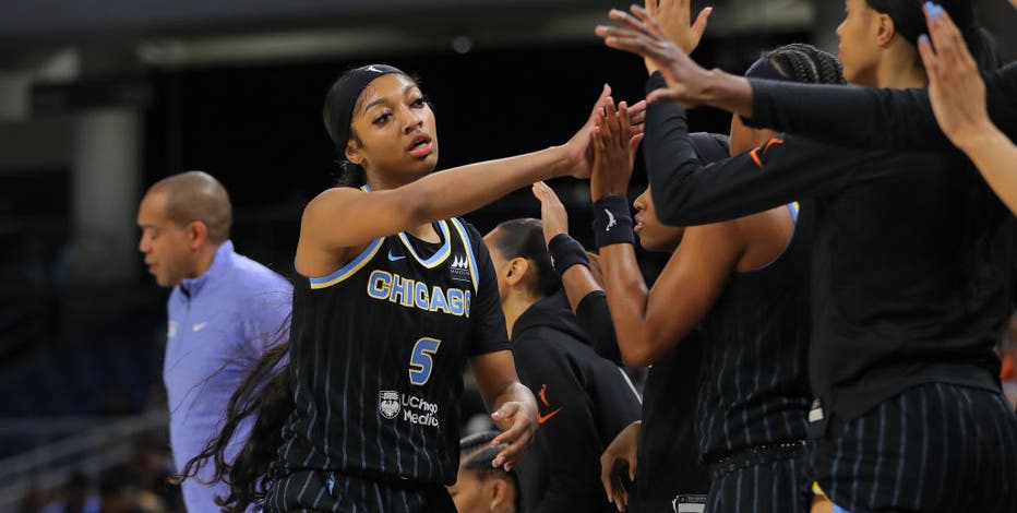 Chicago Sky drub New York Liberty on a day the league announces in-season charter flights