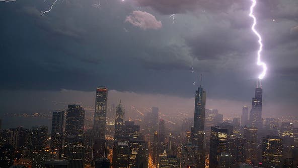 Showers, storms pass through Chicago area Thursday evening