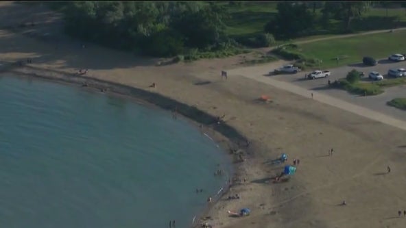Swimmer rescued from Illinois Beach State Park in Zion