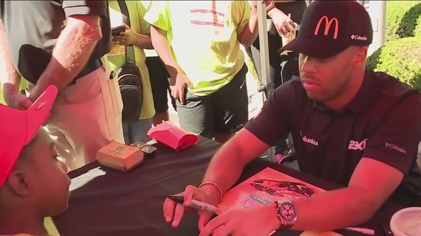 NASCAR star Bubba Wallace meets with young Chicago fans ahead of race