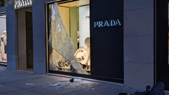 Smash-and-grab crew hits Prada store in Chicago's Gold Coast