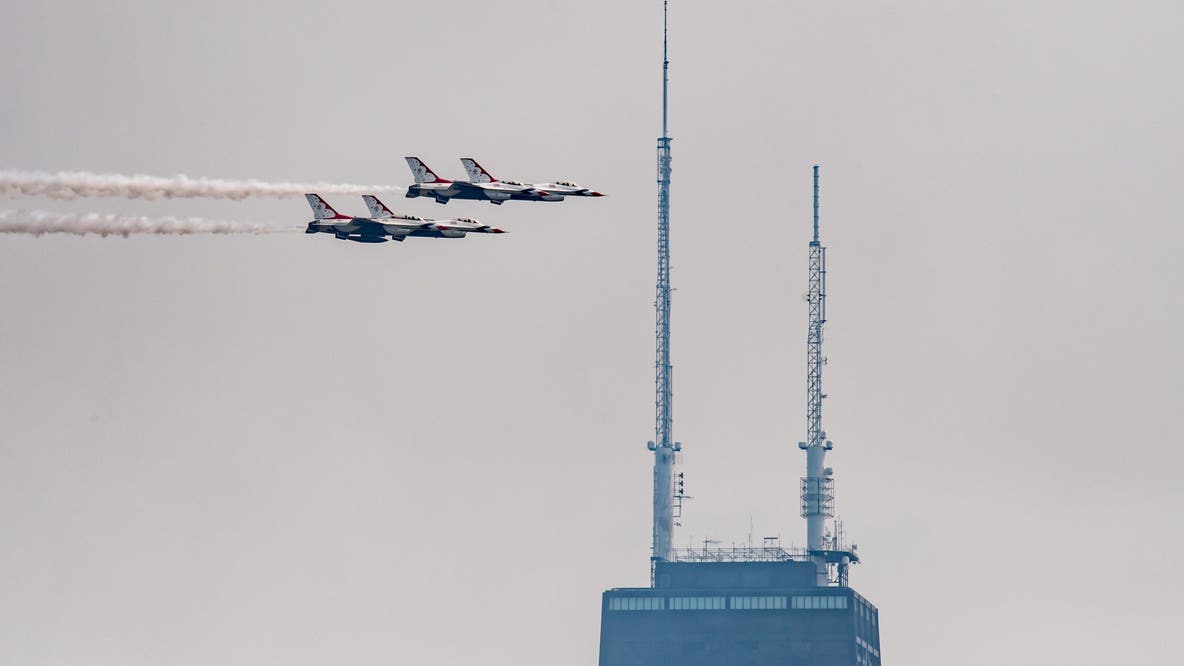 Air and Water Show rehearsal dazzles in Chicago sky