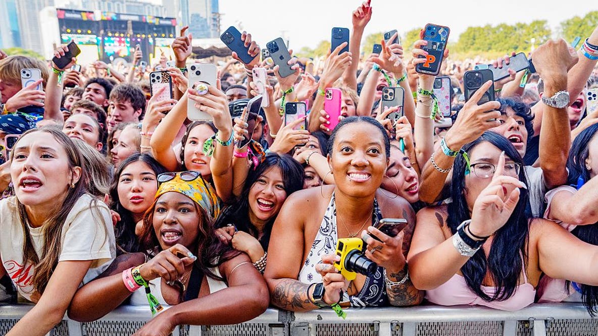 Lollapalooza drew 115,000 people per day, with only 12 arrests, officials say