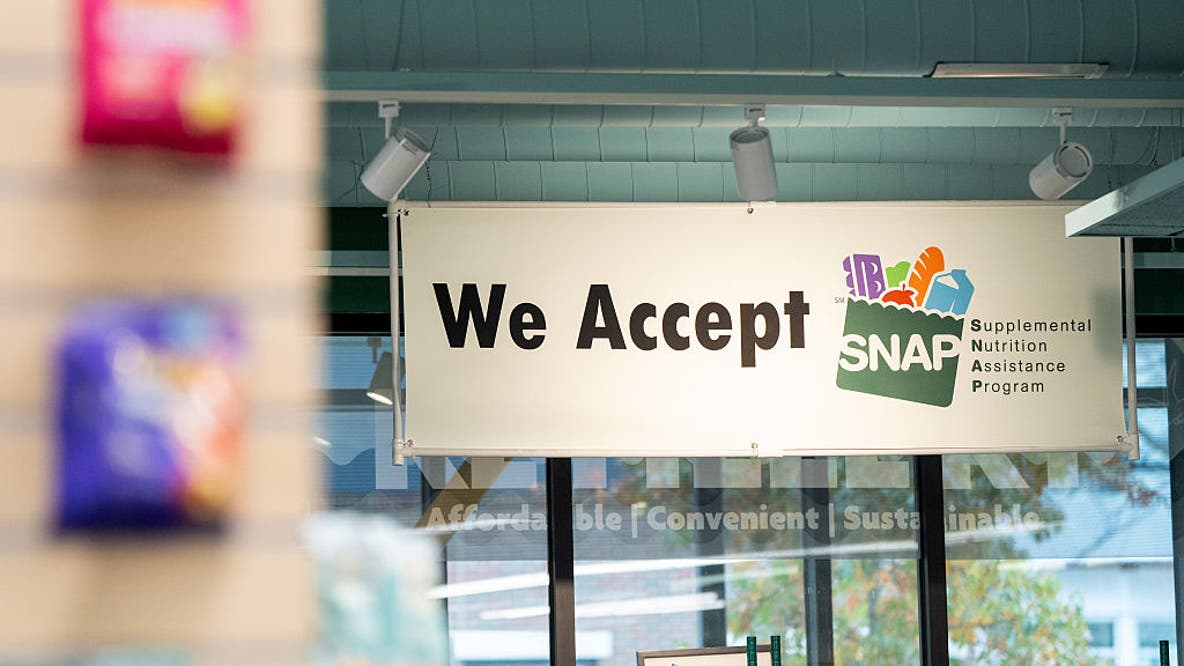 SNAP benefits won’t reach 1.9M Illinoisans for ‘days or weeks,’ officials say
