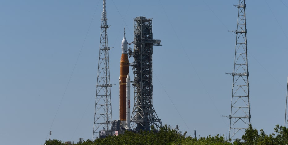 What is NASA's Artemis 1 mission going to do?