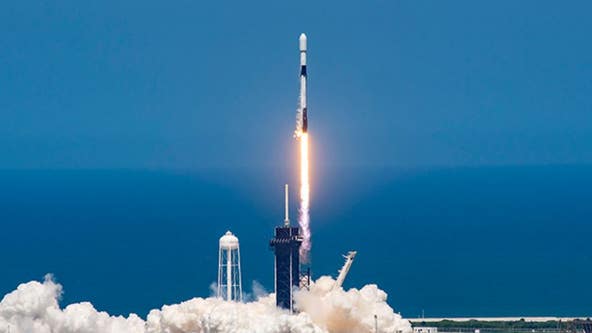 VIDEO: SpaceX launches 40 satellites for OneWeb from Florida