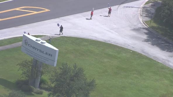 UAW strike update: Orlando workers strike at Chrysler parts distribution center