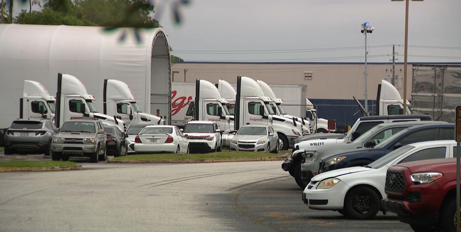 Walgreens closing Orlando distribution center, cutting more than 300 jobs