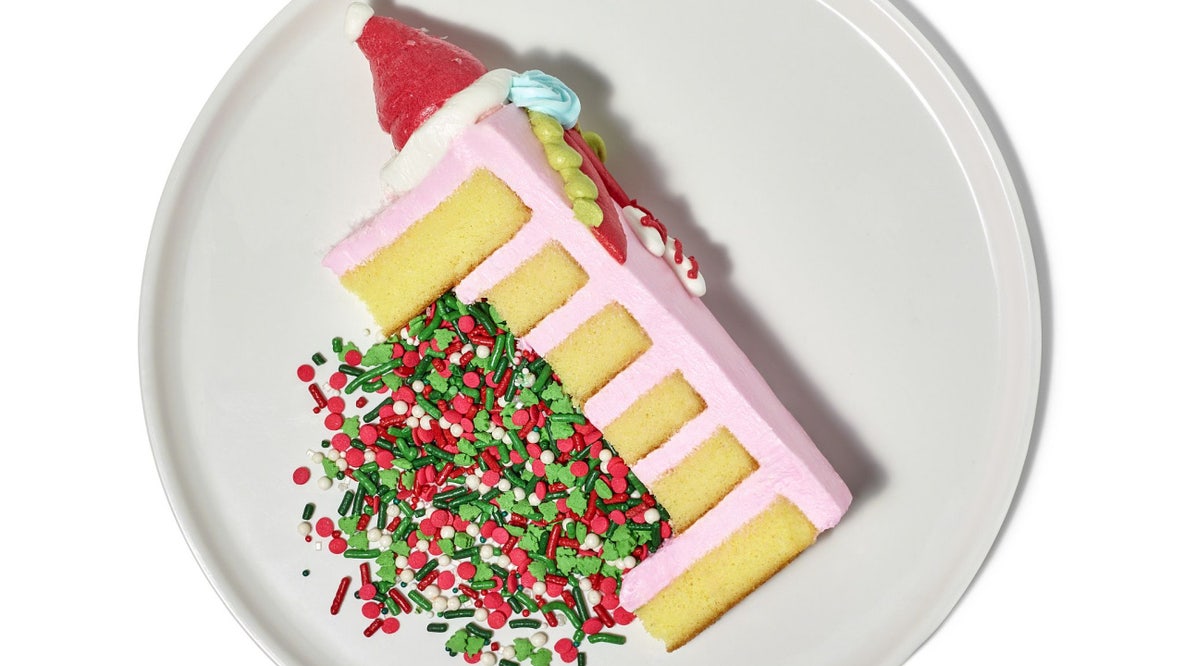 Publix has a new cake that combines 2 holidays