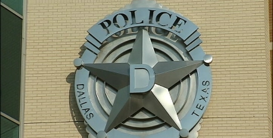 Dallas police sergeant indicted on theft, tampering charges