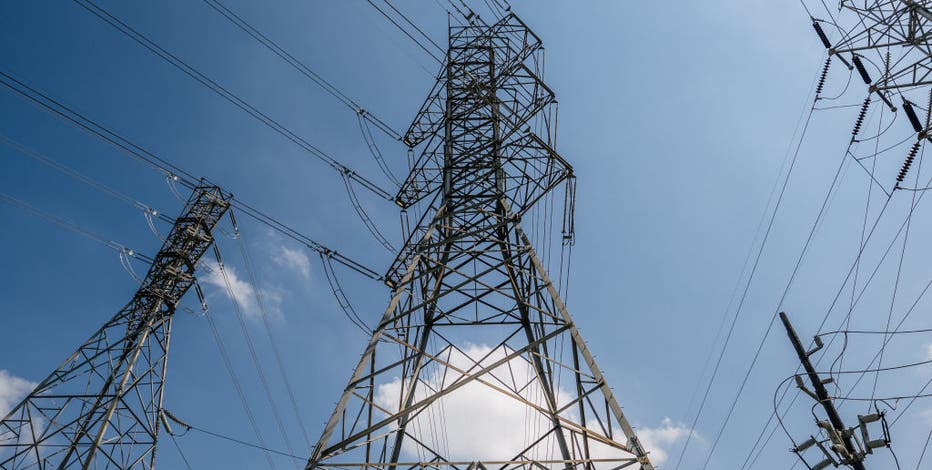 ERCOT asks Texans to voluntarily reduce electric use due to high demand