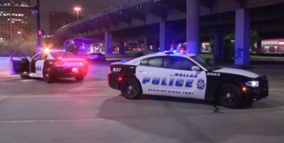 Man found fatally shot in vehicle in Downtown Dallas