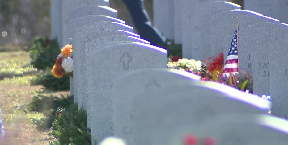 Those buried at Dallas-Fort Worth National Cemetery remembered on Wreaths Across America Day