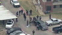 Dallas police officer injured, murder suspect killed in apartment complex shootout
