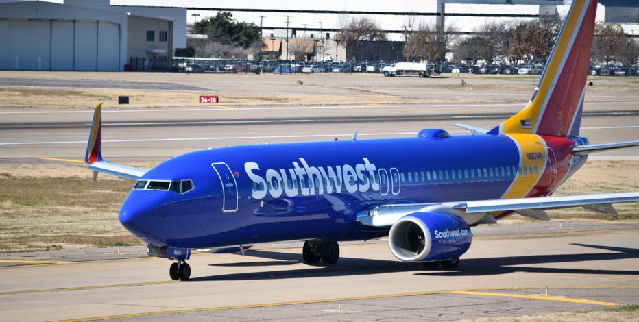 Southwest Airlines pilots okay five-year contract, includes immediate 29% pay raise