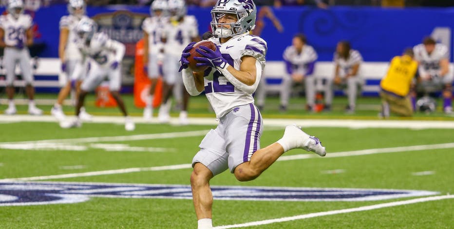 Cowboys get scout’s son Deuce Vaughn at RB late in NFL draft