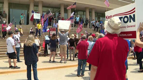 Ken Paxton supporters rally outside Collin County courthouse ahead of Senate impeachment trial