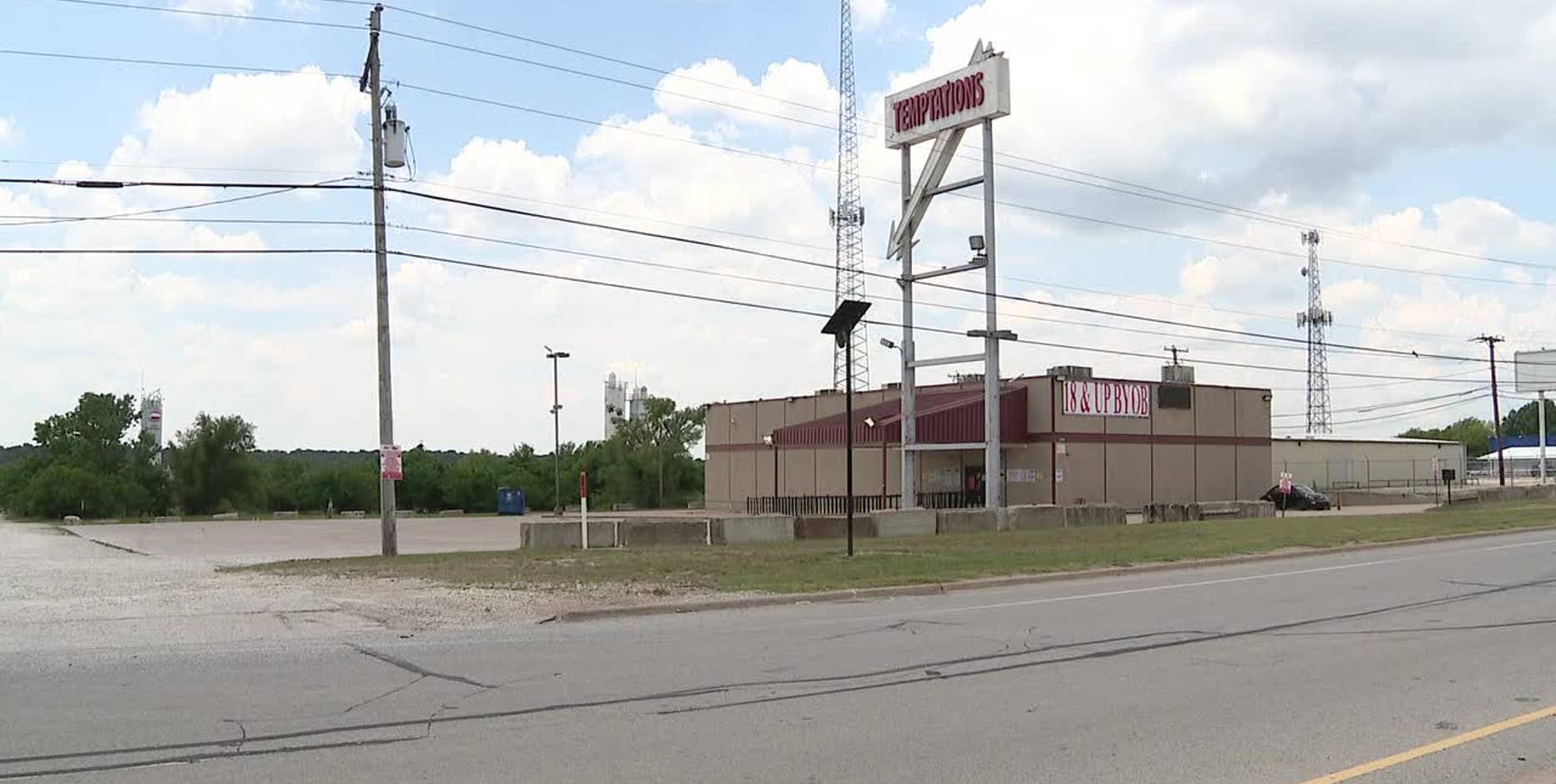 Calls grow to shutdown Tarrant County strip club labeled a 'nuisance'