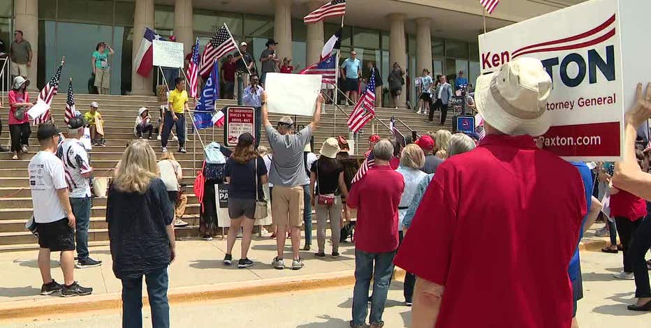 Ken Paxton supporters rally outside Collin County courthouse ahead of Senate impeachment trial