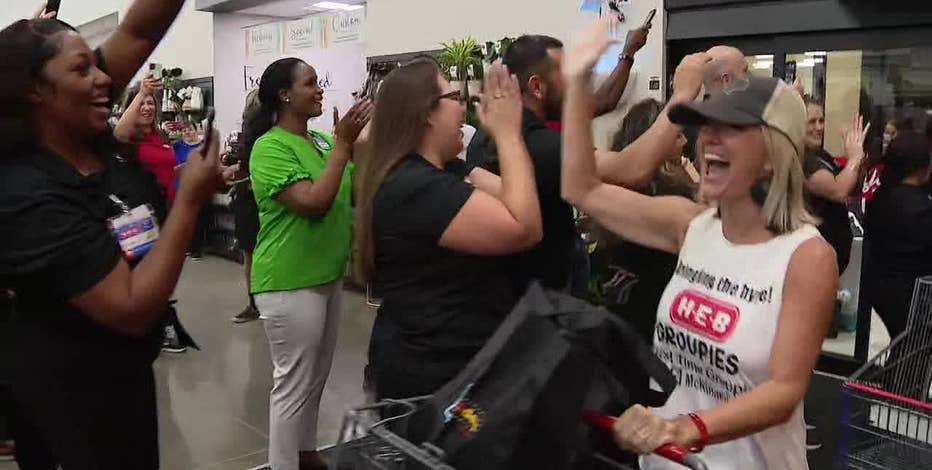 New McKinney H-E-B store opens to a crowd of cheering shoppers