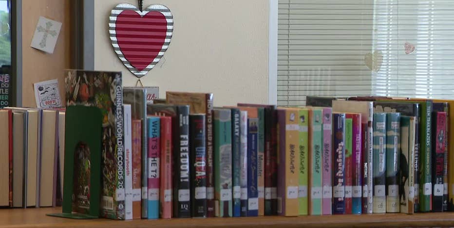 All Fort Worth ISD school libraries closed while district reexamines books on shelves