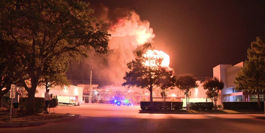 Sherwin Williams plant explosion rattles homes in Garland, 1 person injured