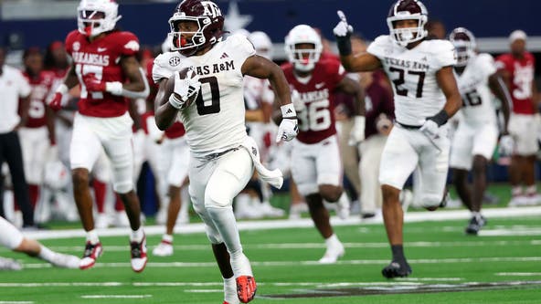 Max Johnson throws 2 TD passes for Texas A&M in 34-22 win over Arkansas