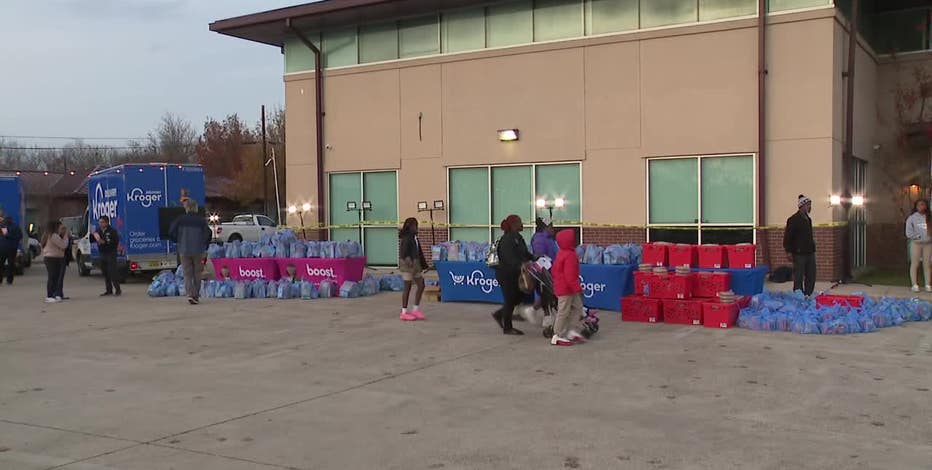 Kroger meal giveaway launches 'Grocery Connect' initiative in South Dallas