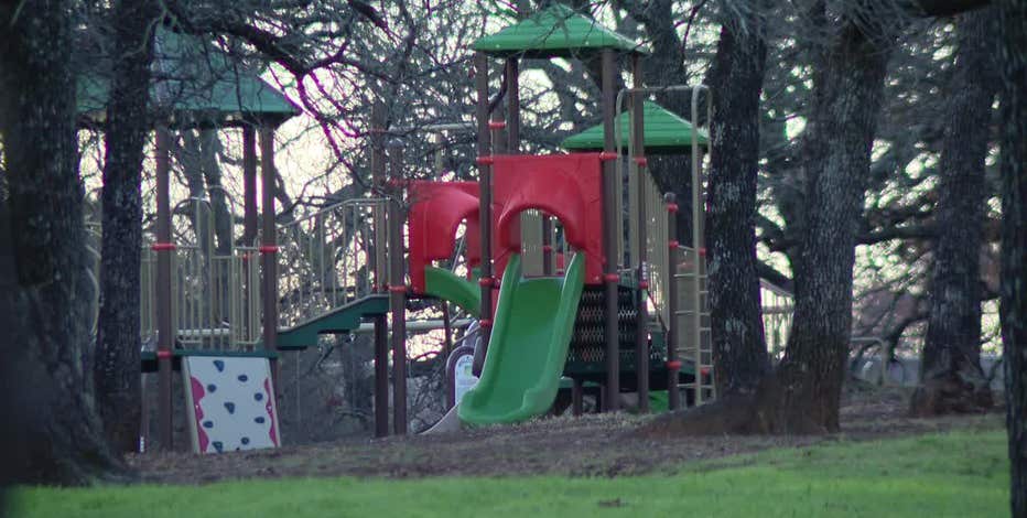 Arlington park closed after coyote bites three children
