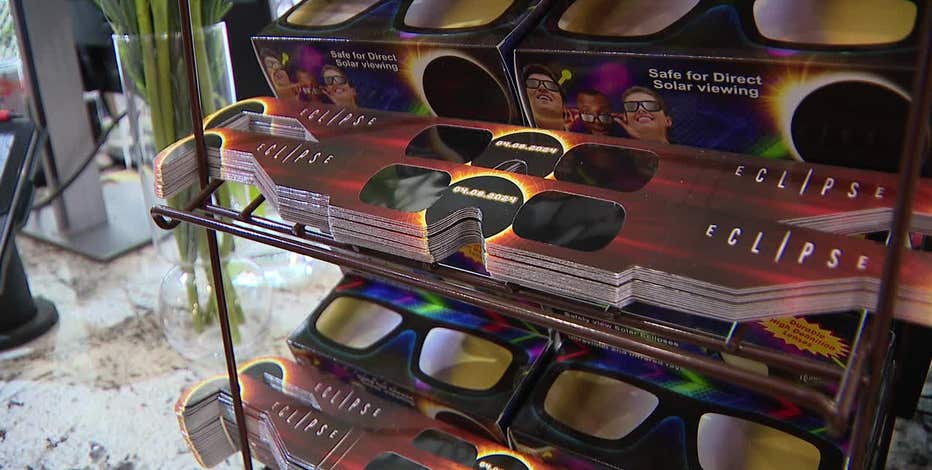 What to look for when buying solar eclipse glasses