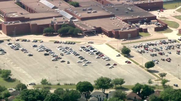 Arlington Bowie High School shooting: Student killed, suspect in custody