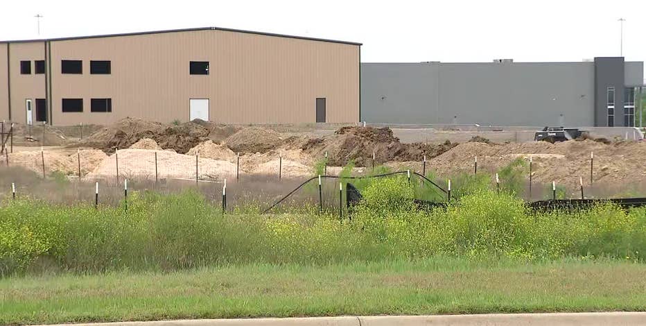 North Fort Worth community argues proposed concrete plant would bring environmental concerns