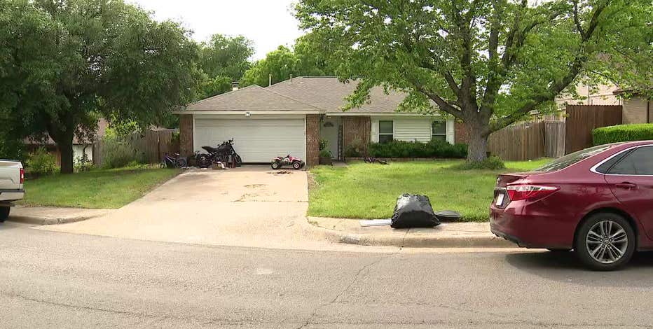 1-year-old boy mauled to death by 3 dogs at Duncanville home