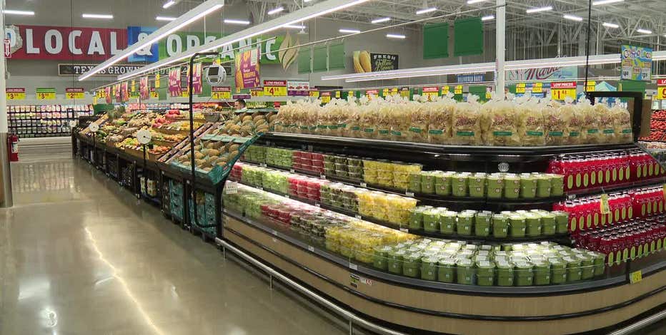 H-E-B opens first store in Tarrant County