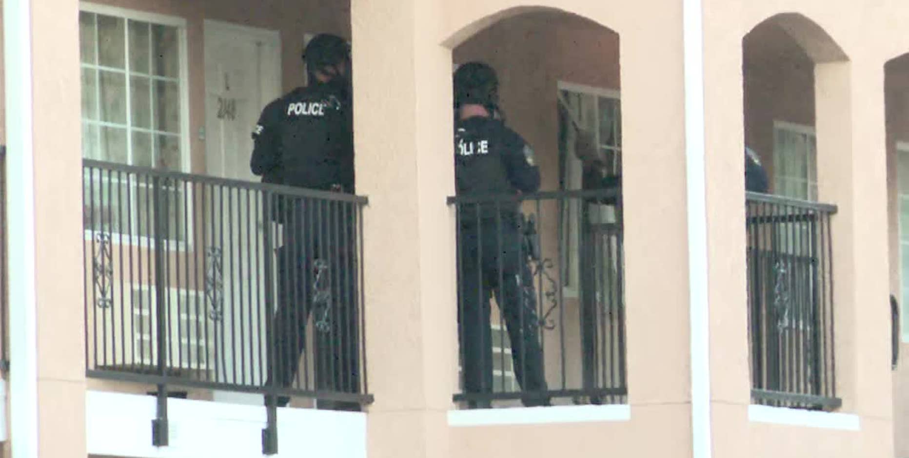 Lewisville SWAT Standoff: Suspect shot, woman found dead inside apartment
