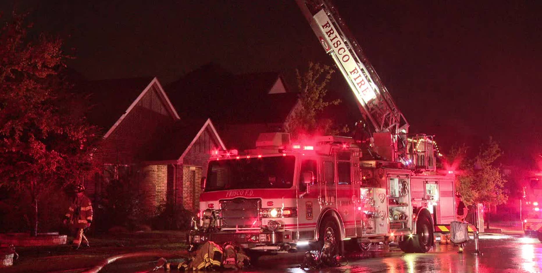 Dallas weather: 6 fires reported amid early morning North Texas thunderstorms