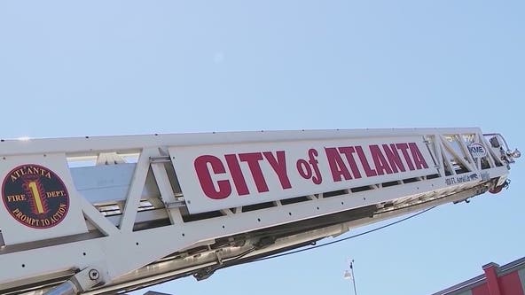 2 people suffer burns in hotel fire near Atlanta airport