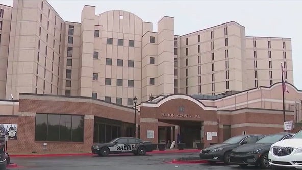 Fulton County commissioners unanimously vote to extend medical contract for jail despite complaints