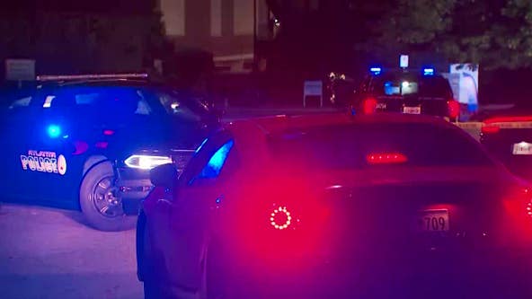 Man wounded in shooting seeks help at Atlanta Meals on Wheels office