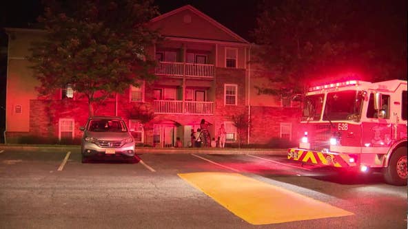 Kitchen fire displaces family at NW Atlanta apartments
