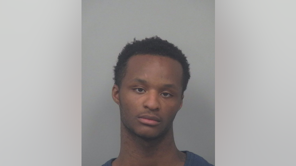 Man arrested for attempted robbery shooting in Peachtree Corners
