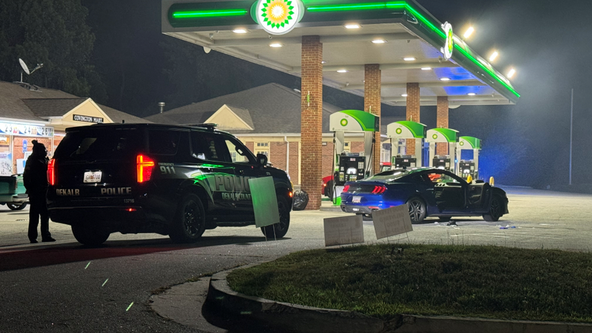 2 shot at gas station near Covington Highway, Panola Road, police say