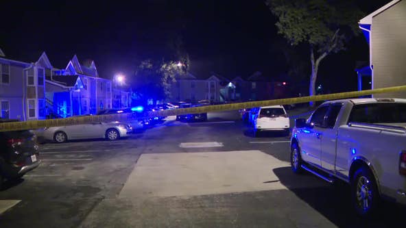 1 injured in late-night apartment shooting in southwest Atlanta