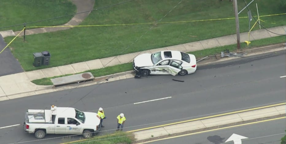 2 Oakton High School students dead, 4 others injured after two-vehicle crash in Fairfax County