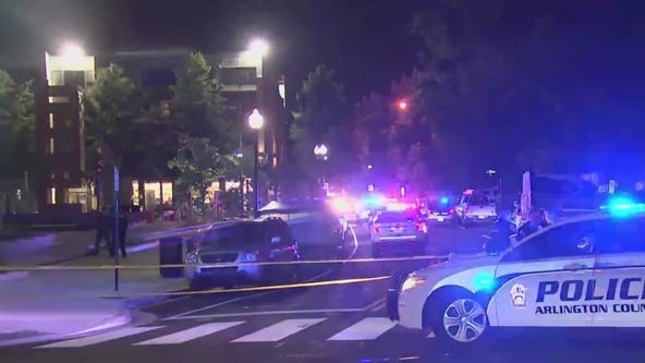 1 man injured in shooting outside food mart in Arlington