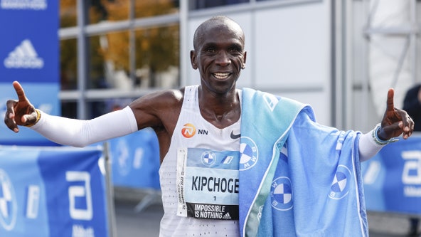 Eliud Kipchoge shatters his own marathon world record in Berlin