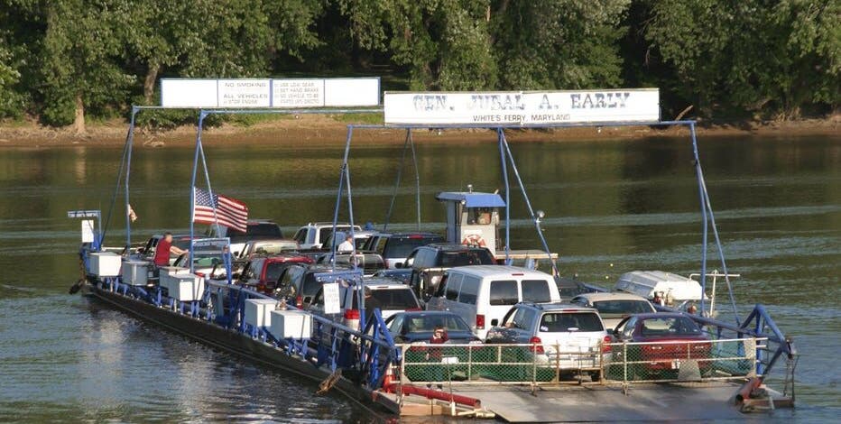 'We really want the ferry open:' Hundreds protest over White's Ferry continued closure