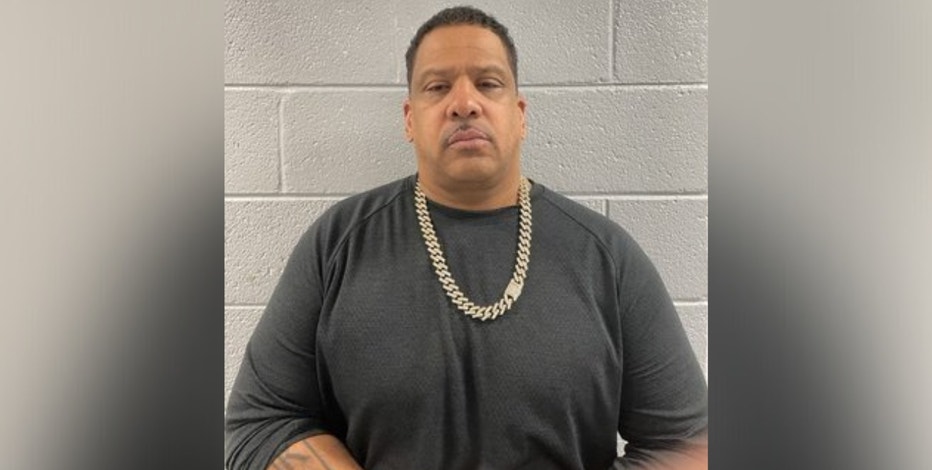 Man impersonating police arrested at Prince George's County mall