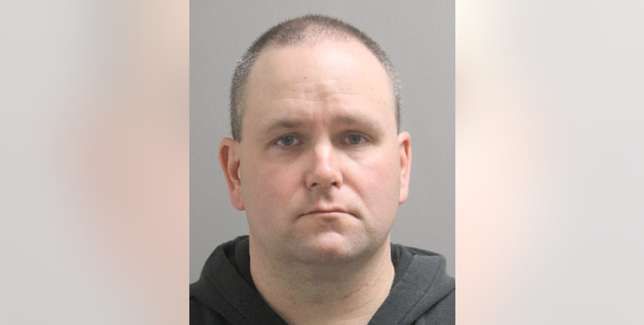 Fairfax County school employee allegedly exposed himself to Cracker Barrel worker bringing out his food